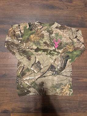 Ranger Kids Small Realtree Camo Long Sleeve Shirt Pink Woods Life Deer Graphic